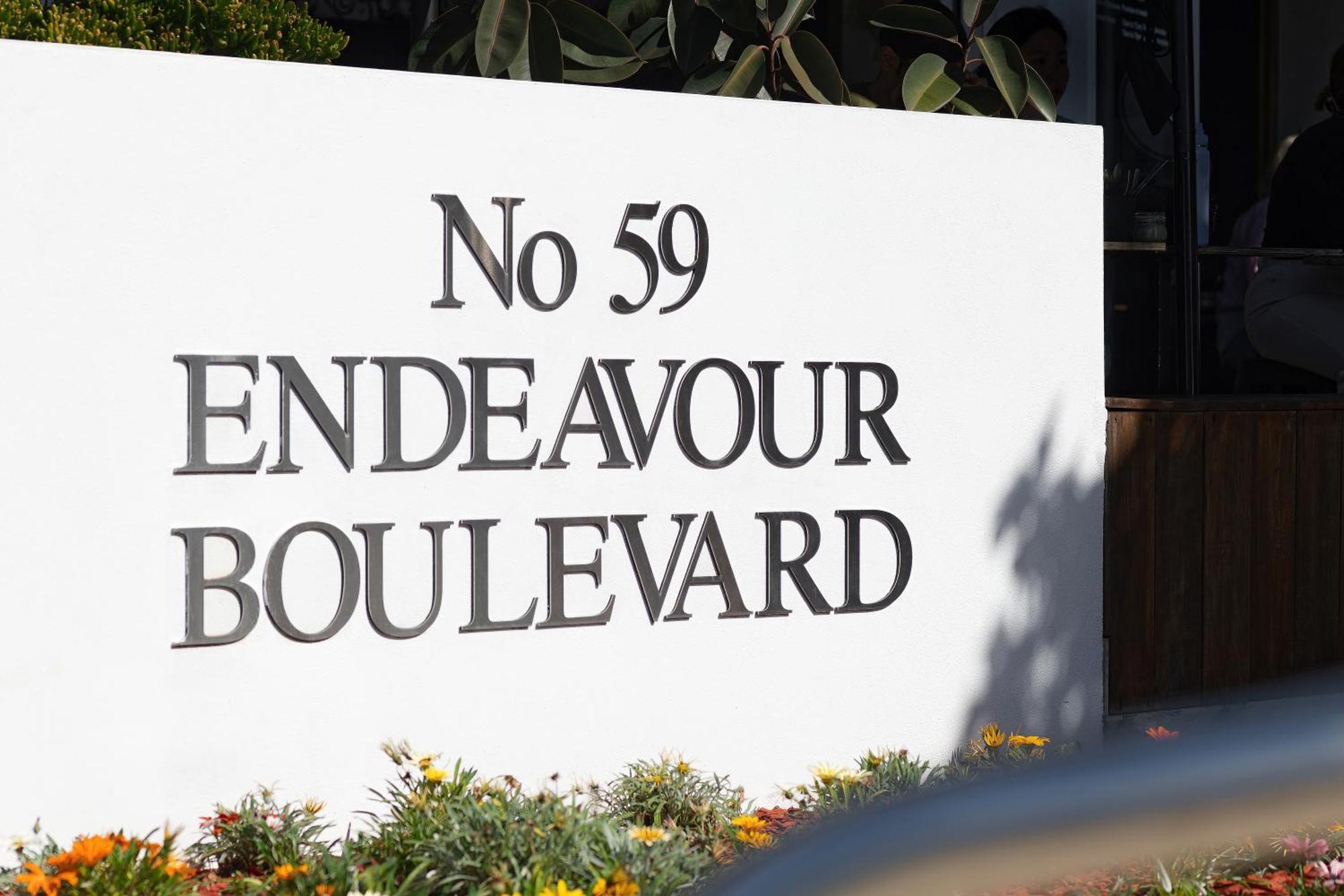 Boulevard North Lakes Extérieur photo